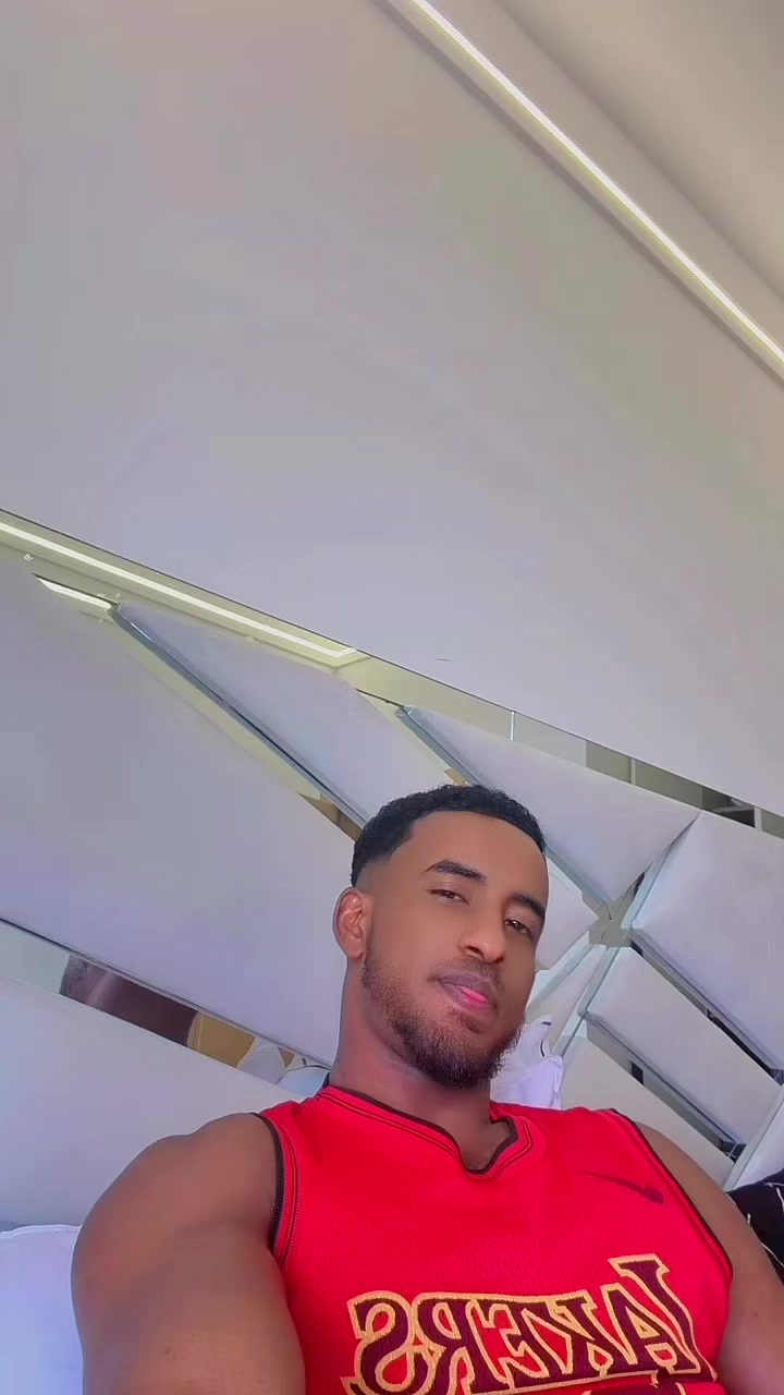 @Romario 💪