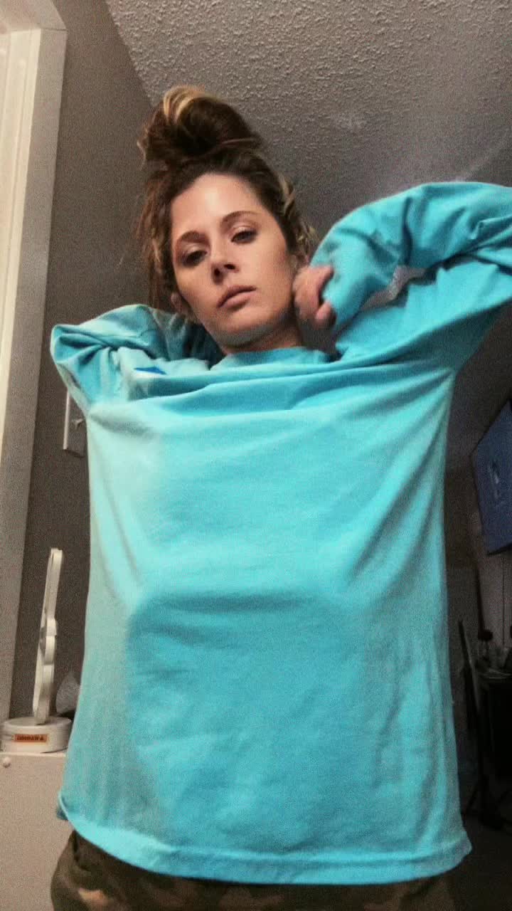 @IttyBittyTricia