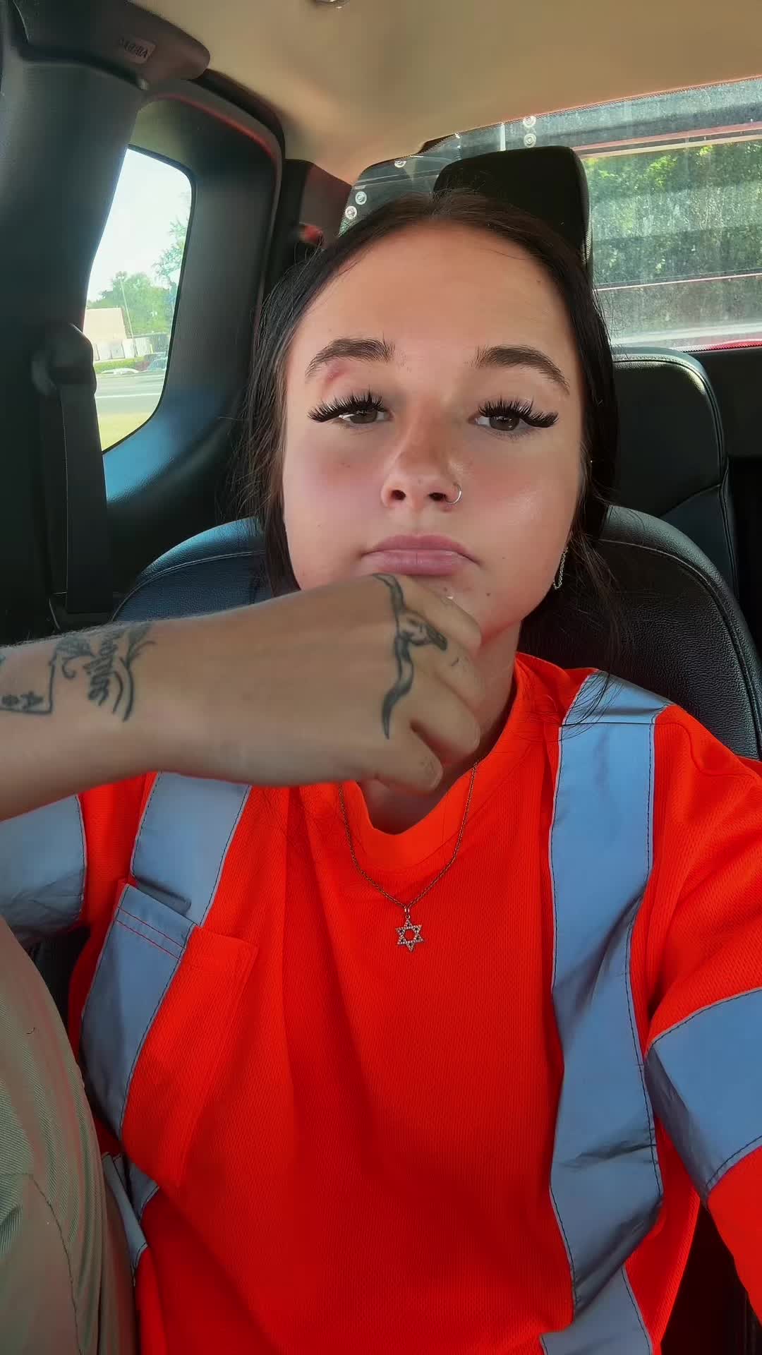 @𝓴𝓪𝓽𝓱𝓮𝓻𝓲𝓷𝓮