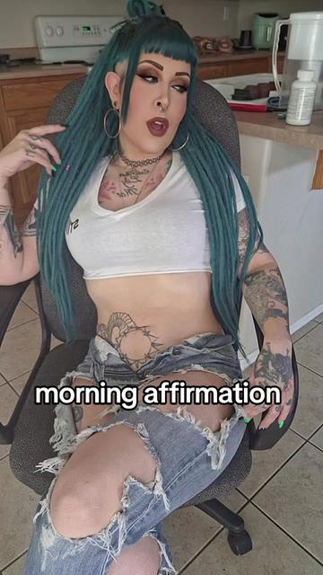 @niki_noxious