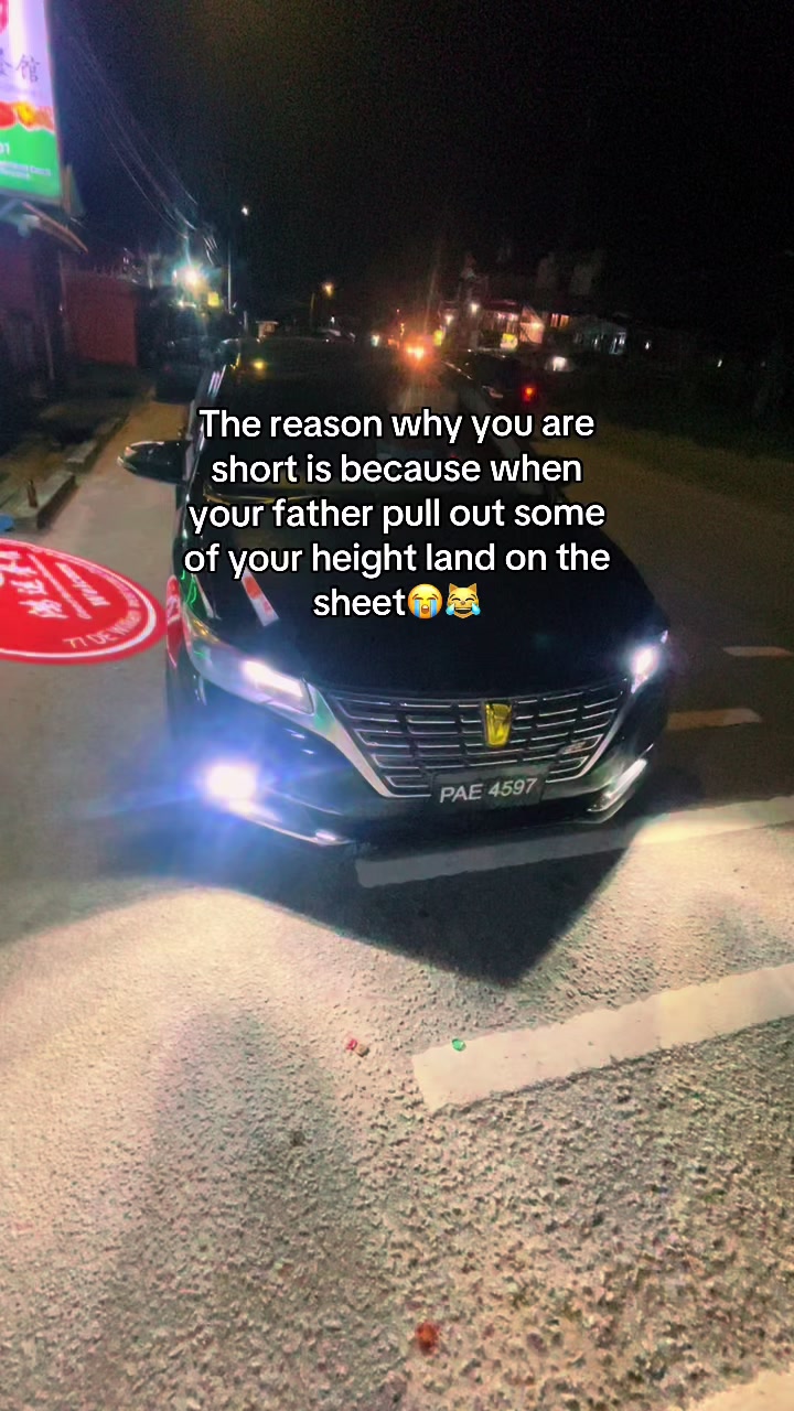 @Lemme see you boobies 🤕