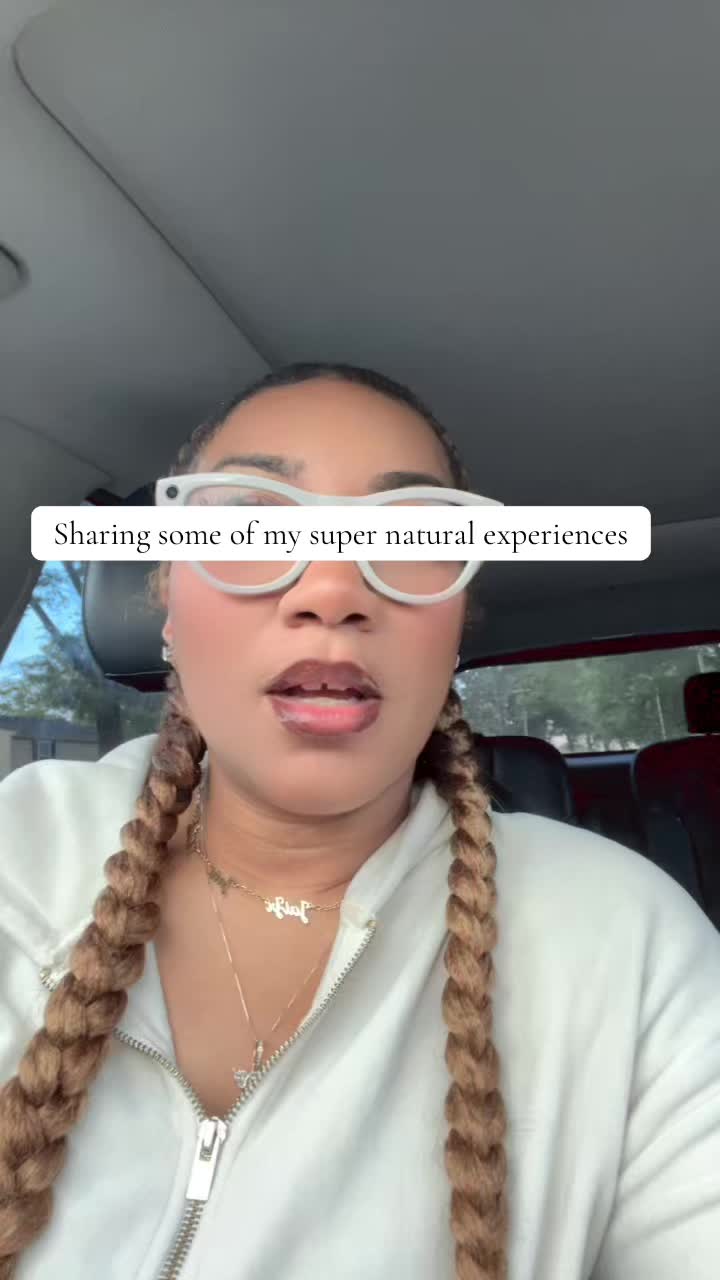 @WhatsUpWithMegan