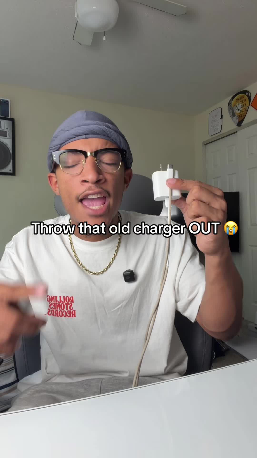 @jaylinfinds