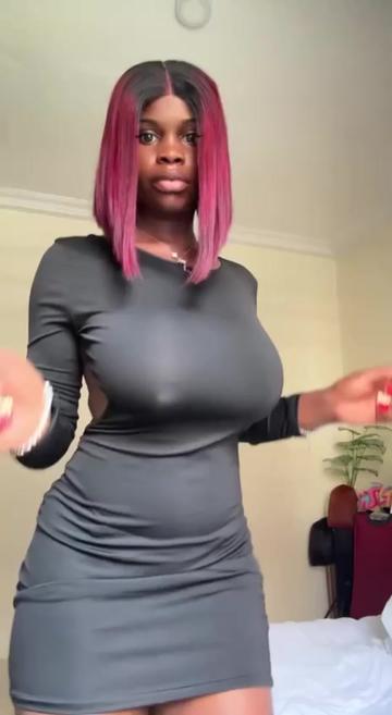 @AFROSEXXY