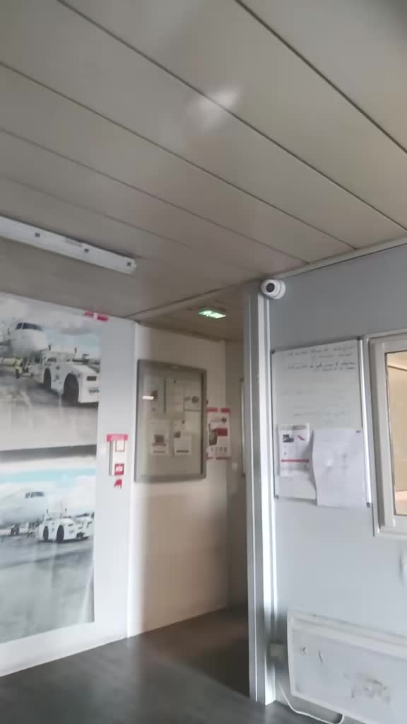 @nico.aeroportlyon
