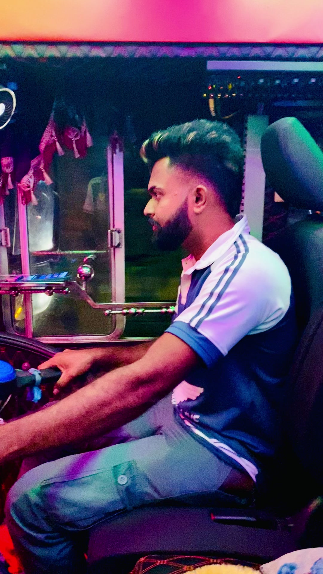@අප්සරාවී Unlimited (VVIP)