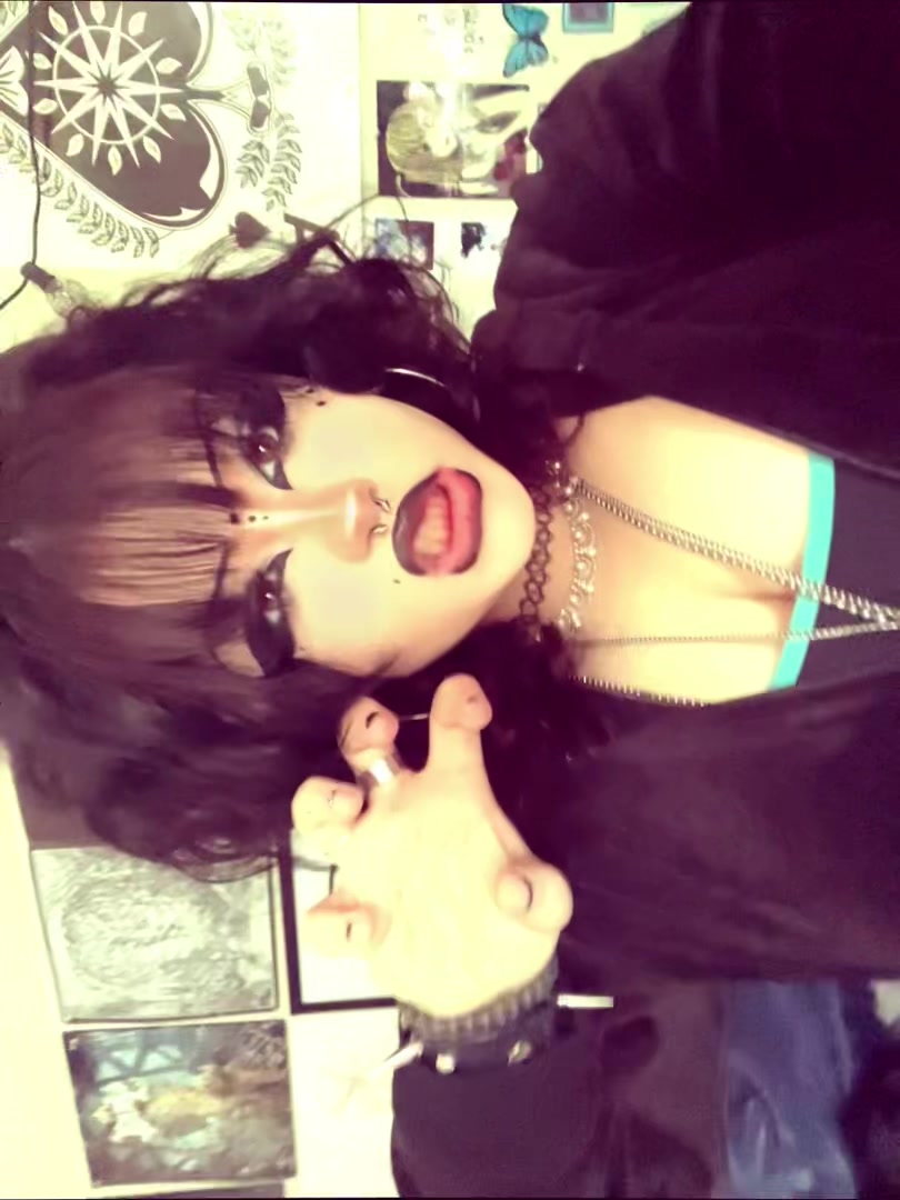 @s3lfess.kn0ts