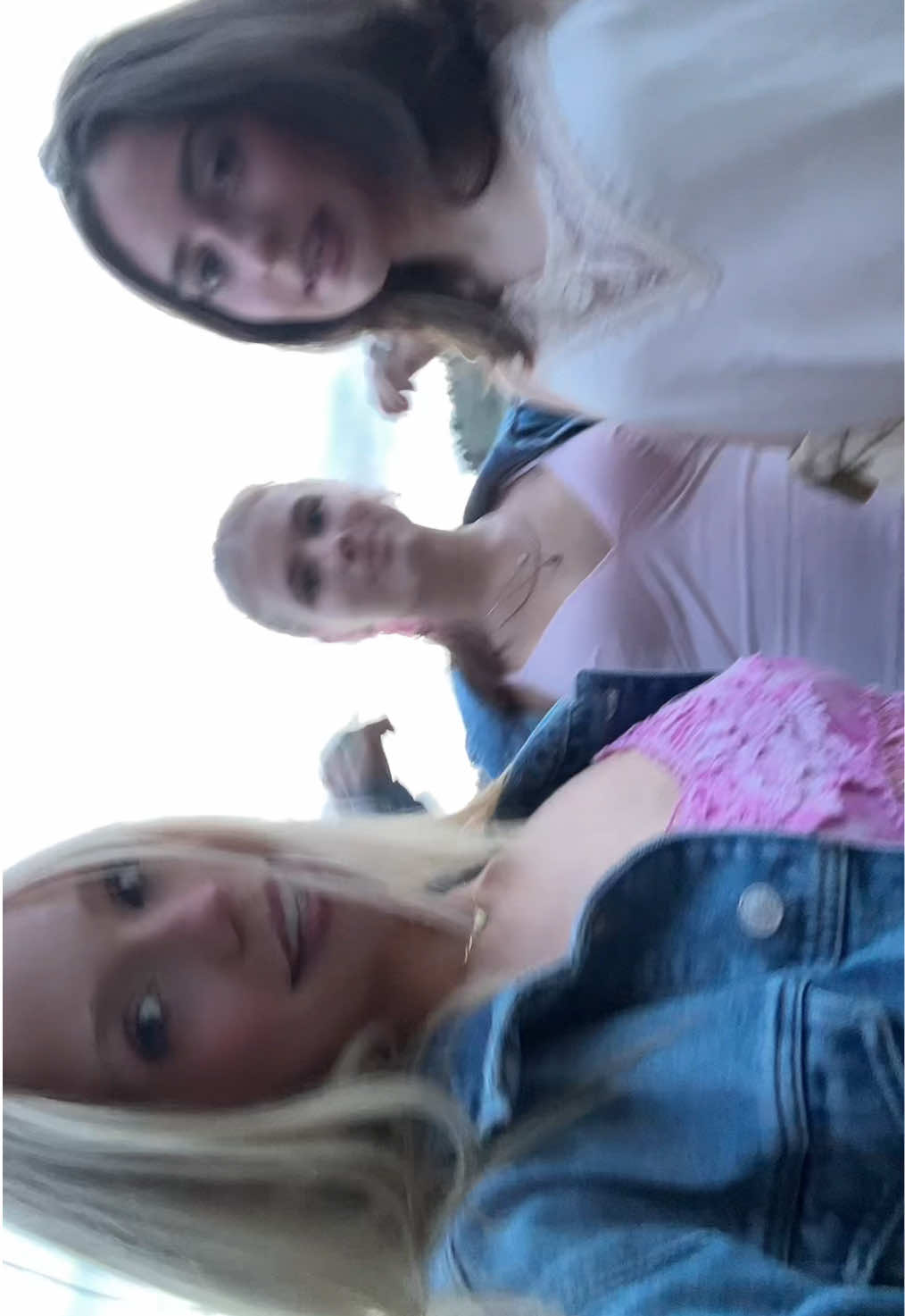 @Vi