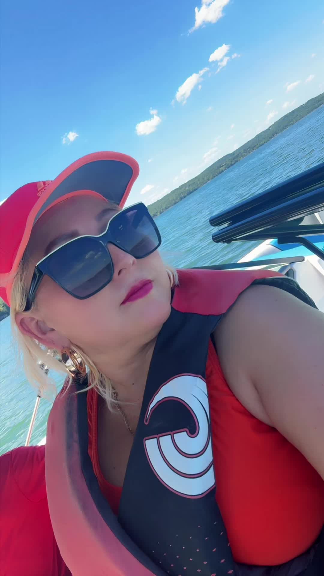 @la_rubia_catracha