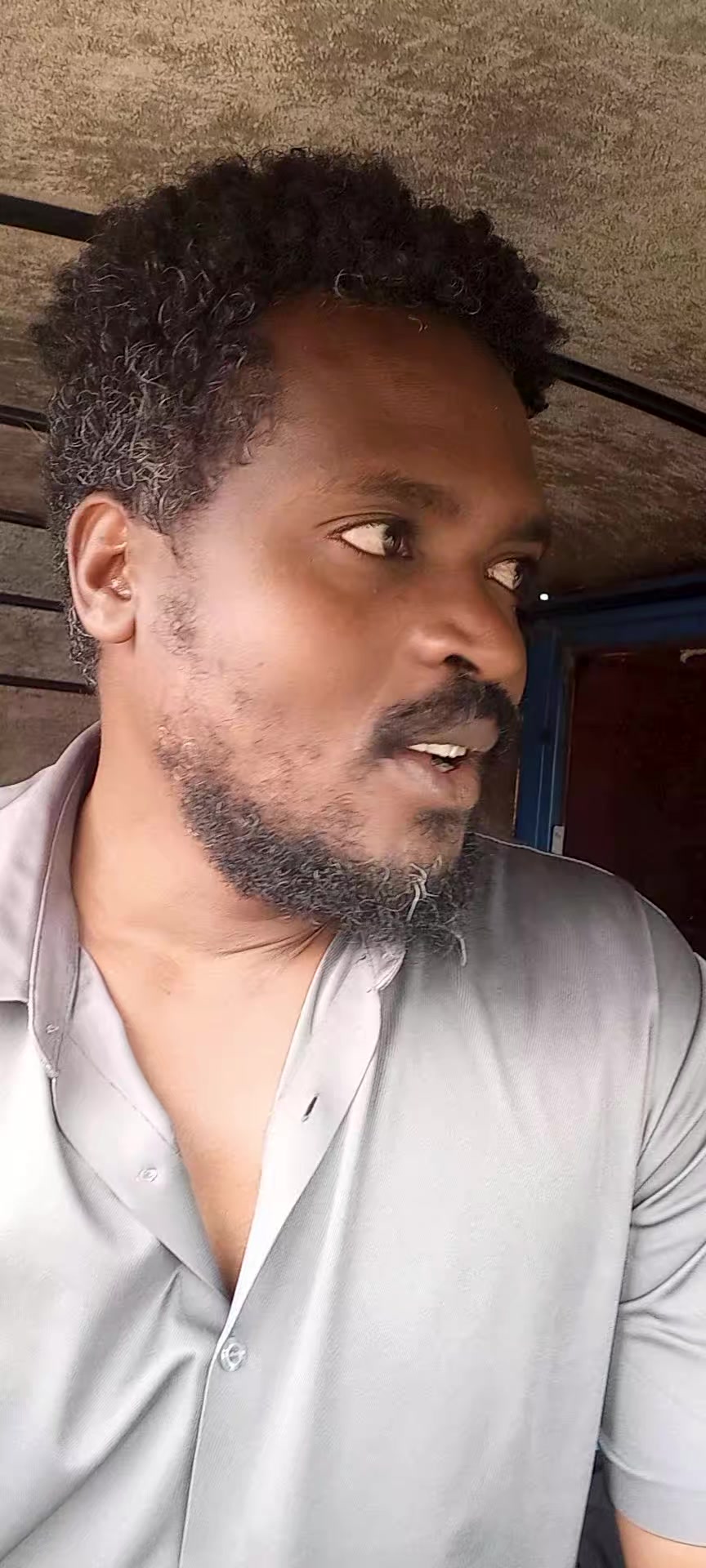 @ዲዮ ነኝ ወርቃማው ቁልፍ
