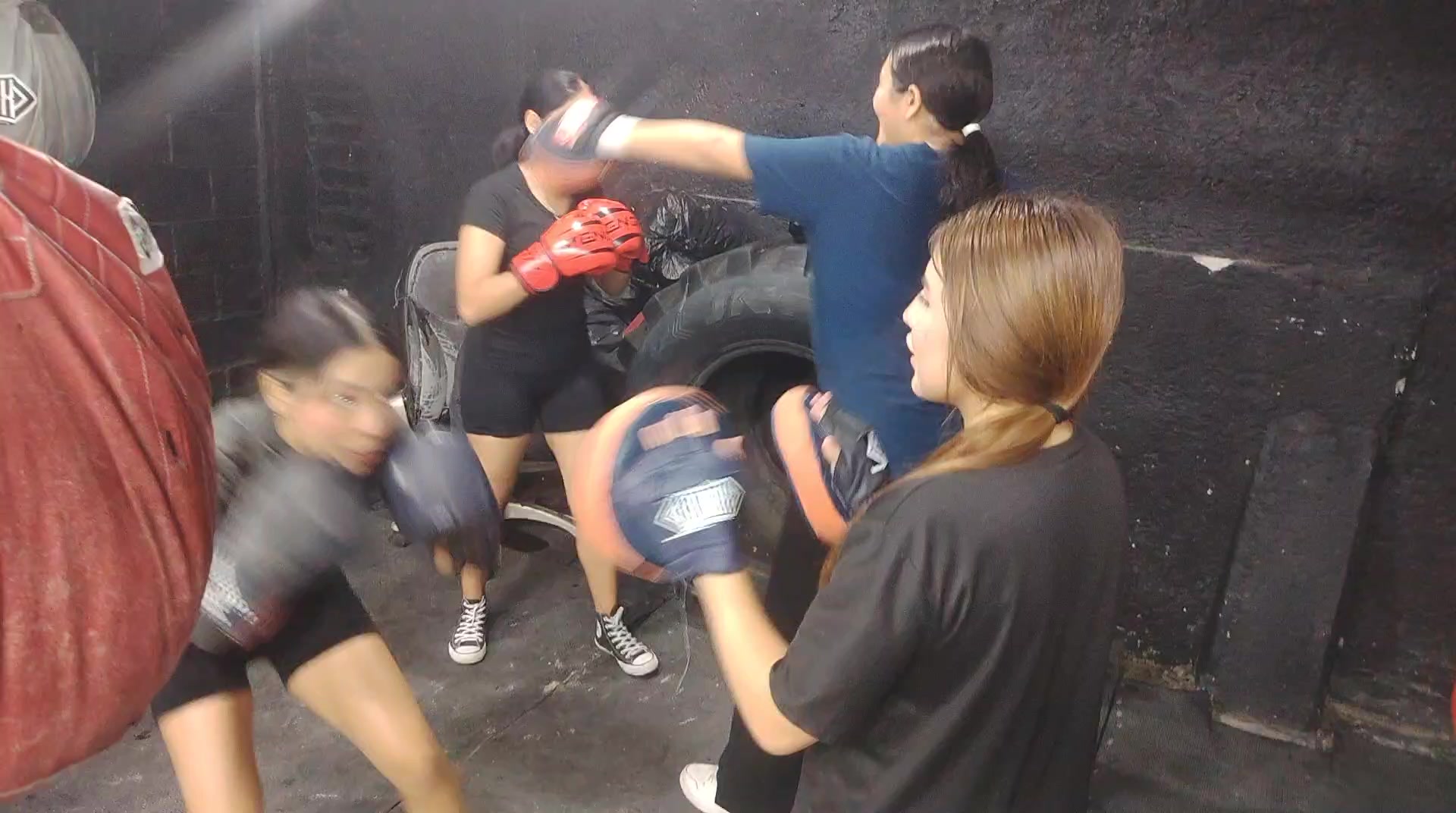 @Carreras Boxing Master