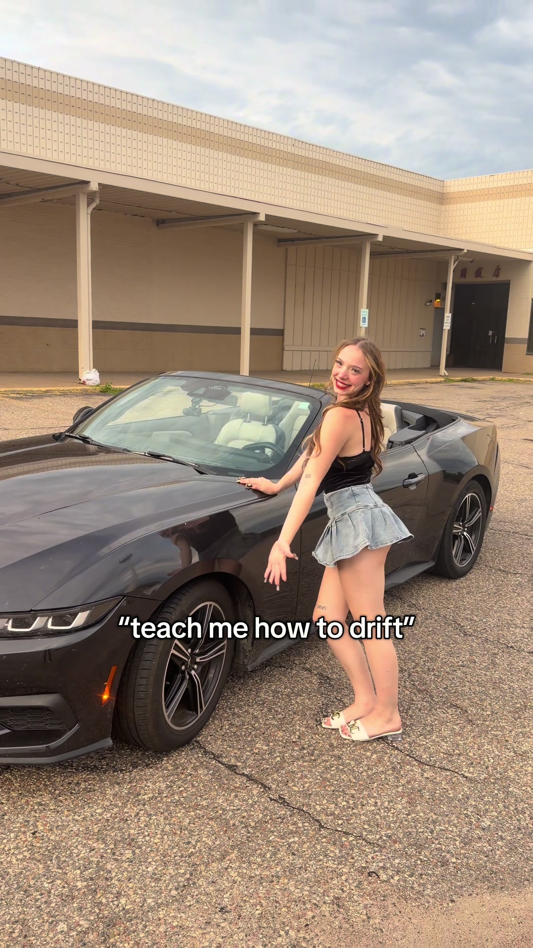 @HoneyTV