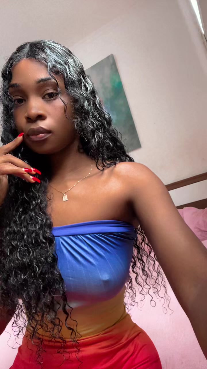 @Pequena Eliane