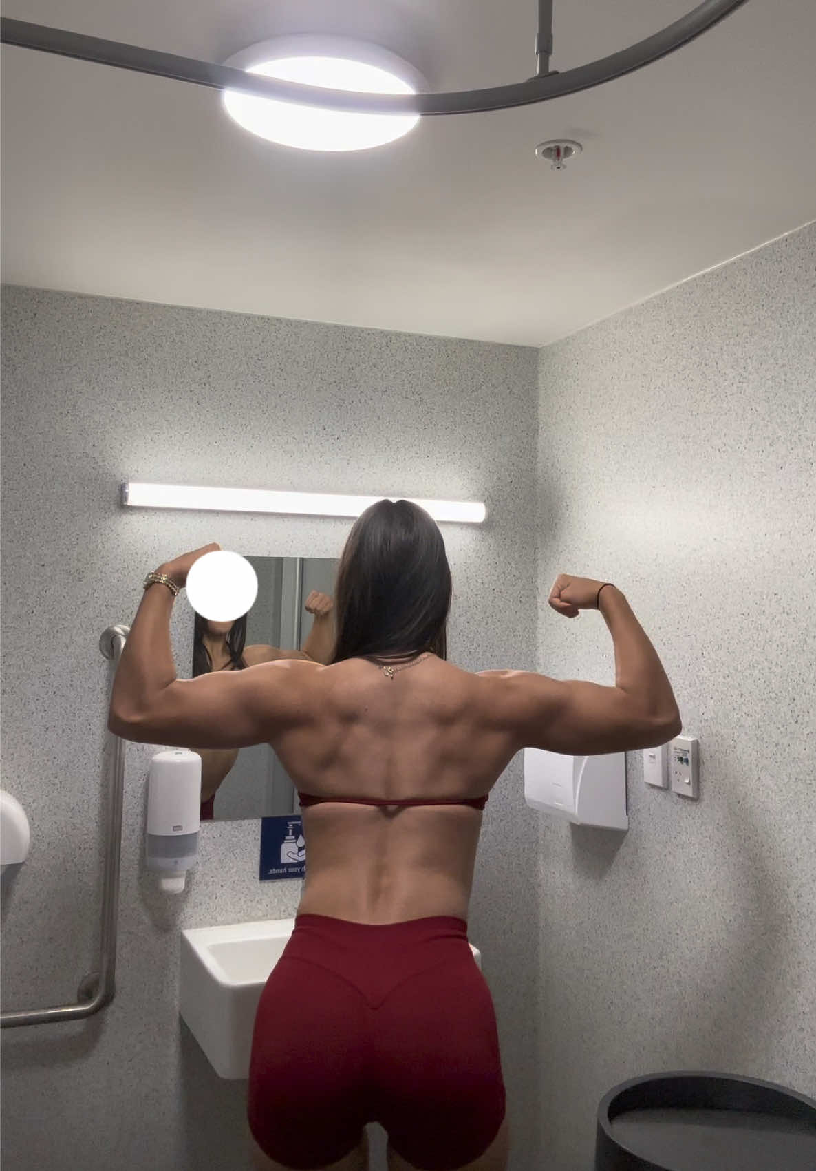 @Barbell brunette