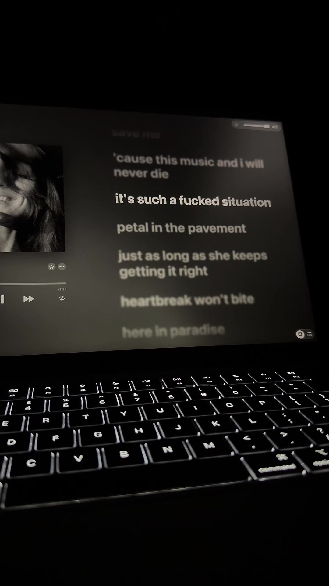 @🌌🎧musicallyrics🎶💿