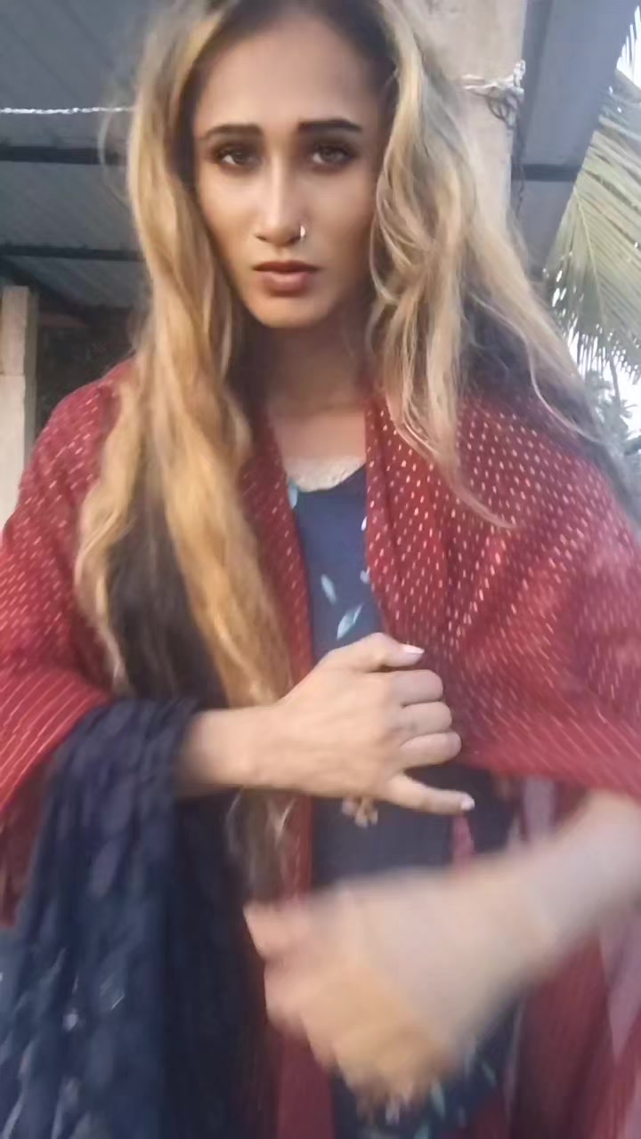 @සන්ජනා සේනානායක