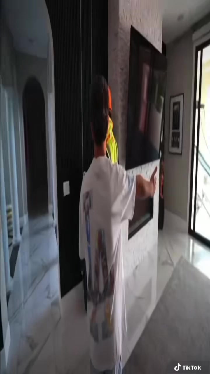 @&lsquo; thekendallislit ! 🕯️🙂&zwj;↕️🐐