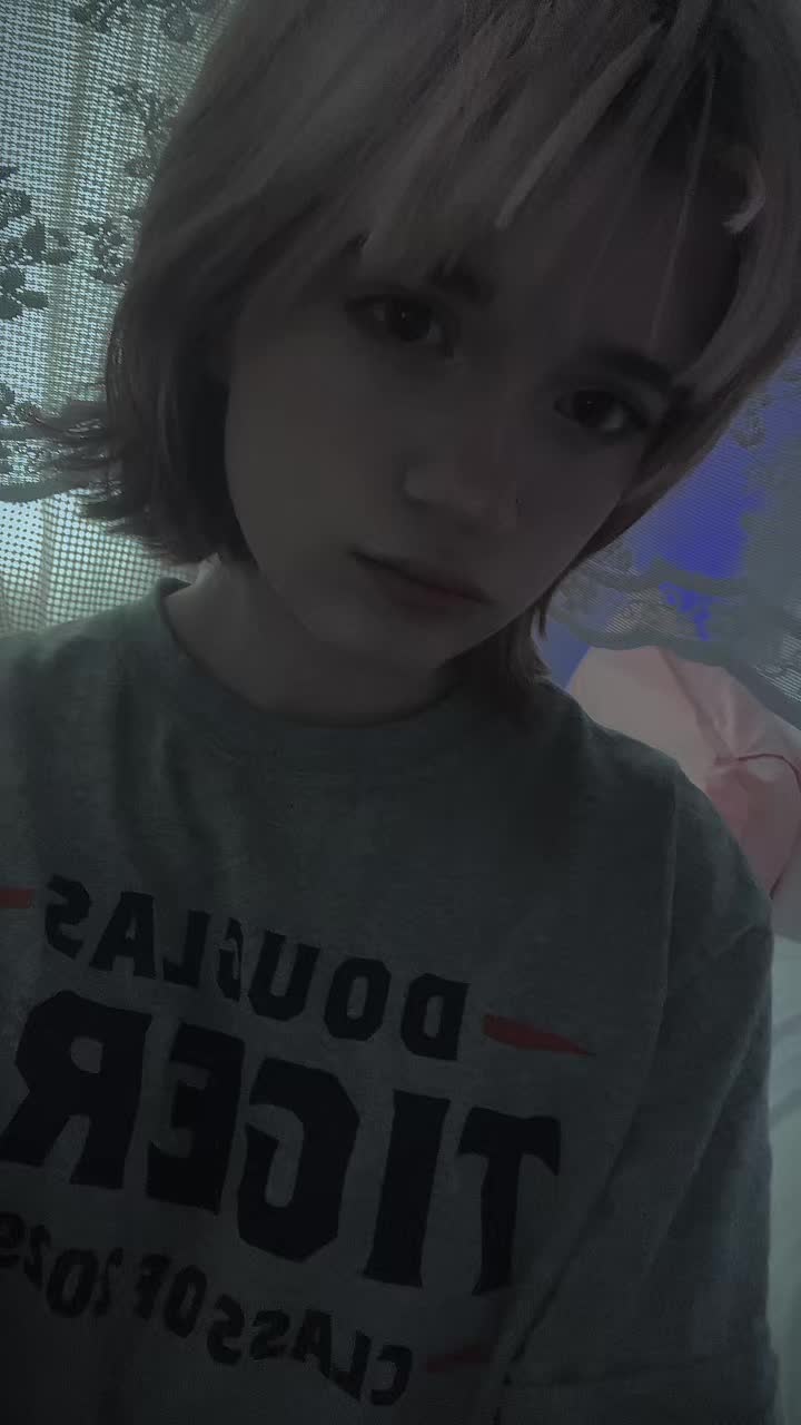 @Ema Newton💫