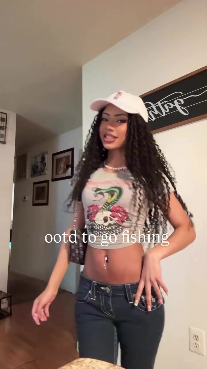 @prettyandmysterious_