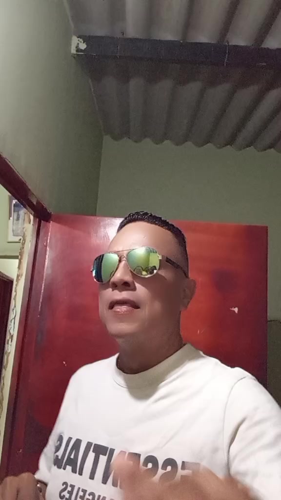 @leonardo