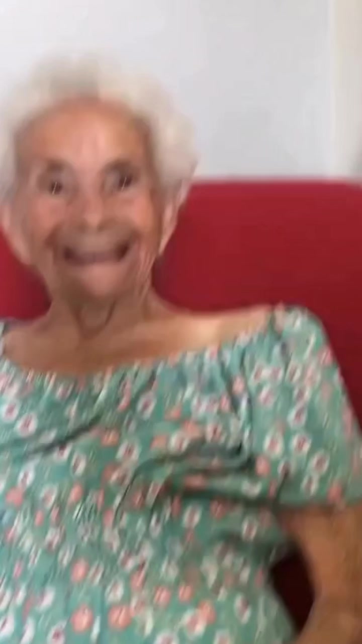 @P&Eacute;ROLAS DA VOV&Oacute;