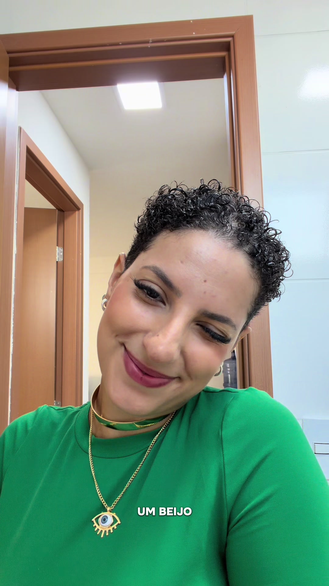 @lari gomes