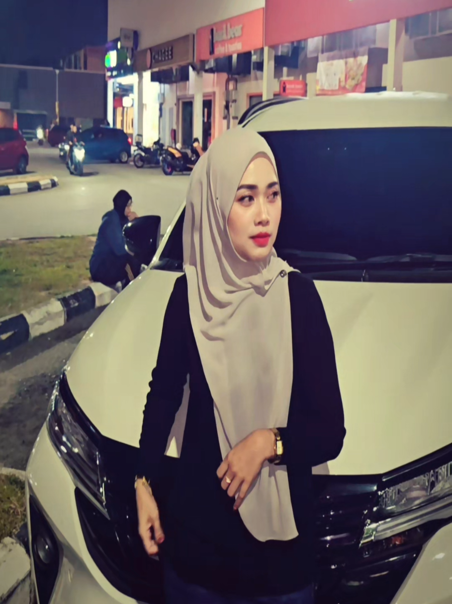 @PUTERI NONIE