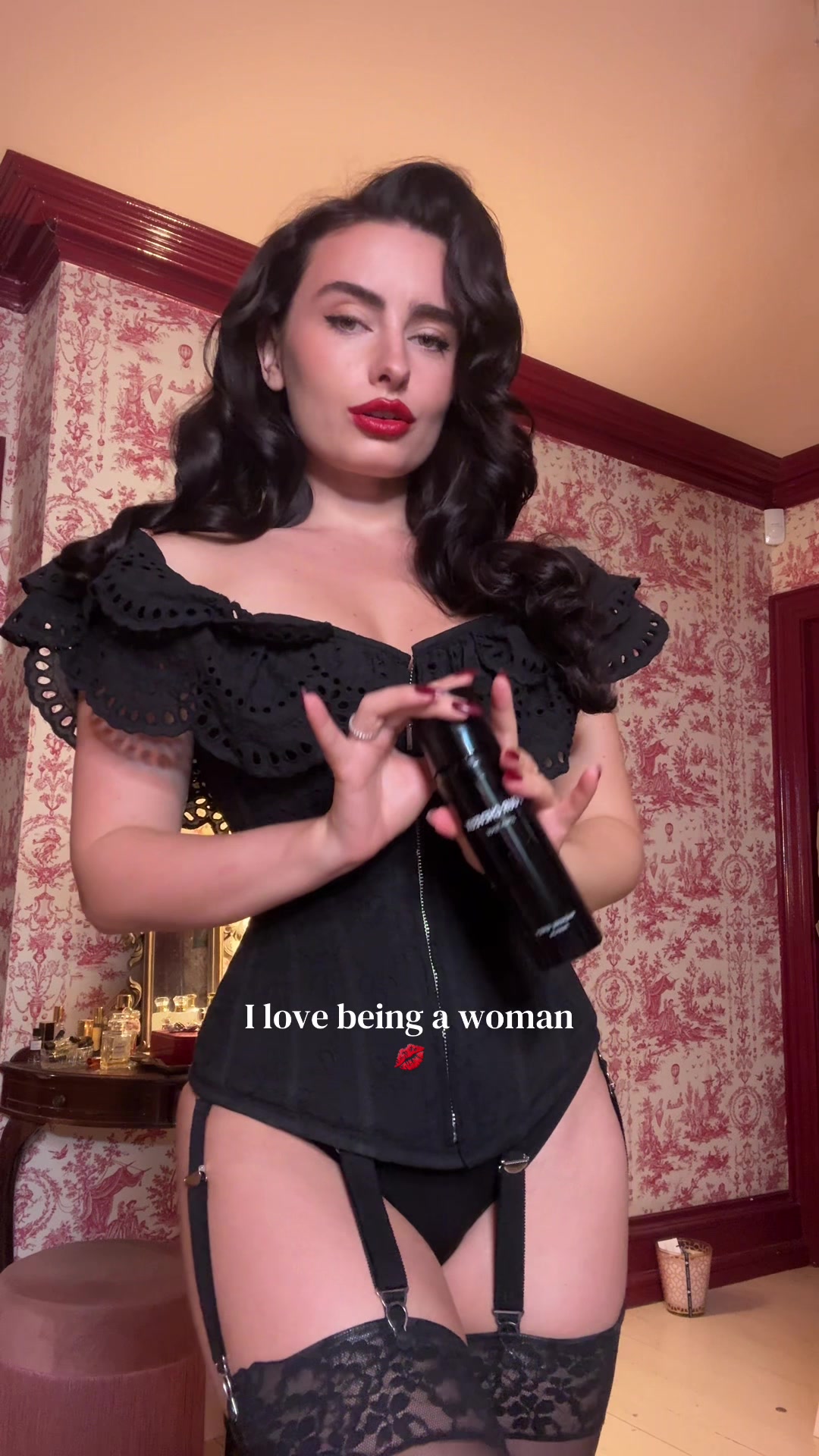 @Lira Karina
