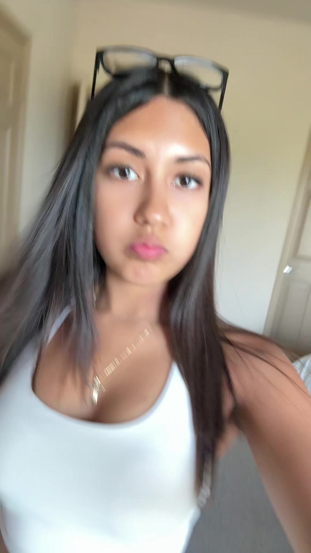 @⊱✿⊰