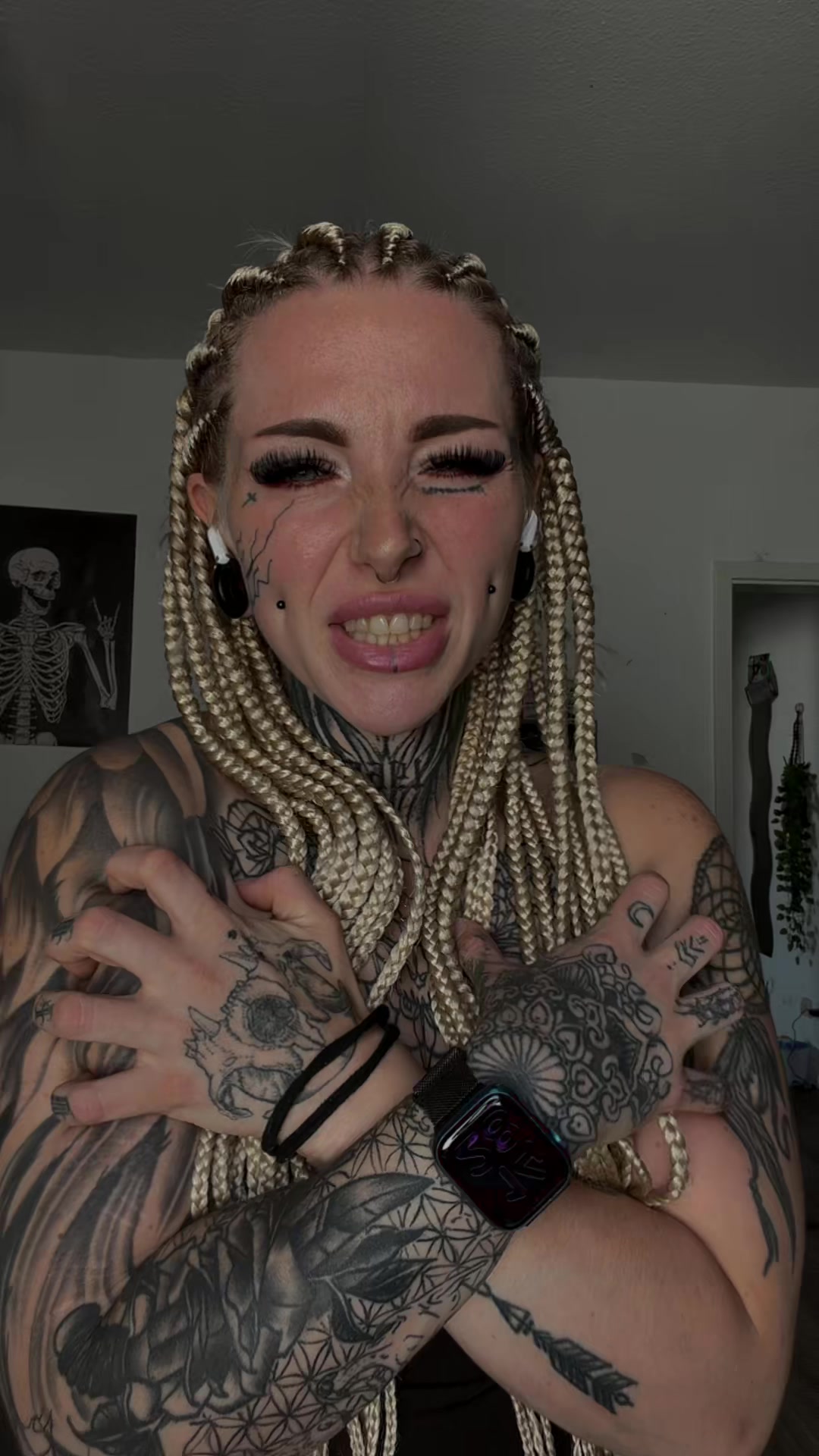 @Sharonimo