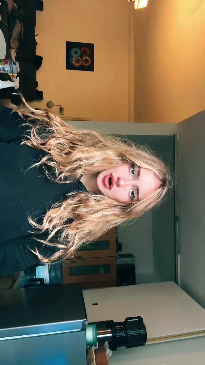@girlwhosgotitgoingon