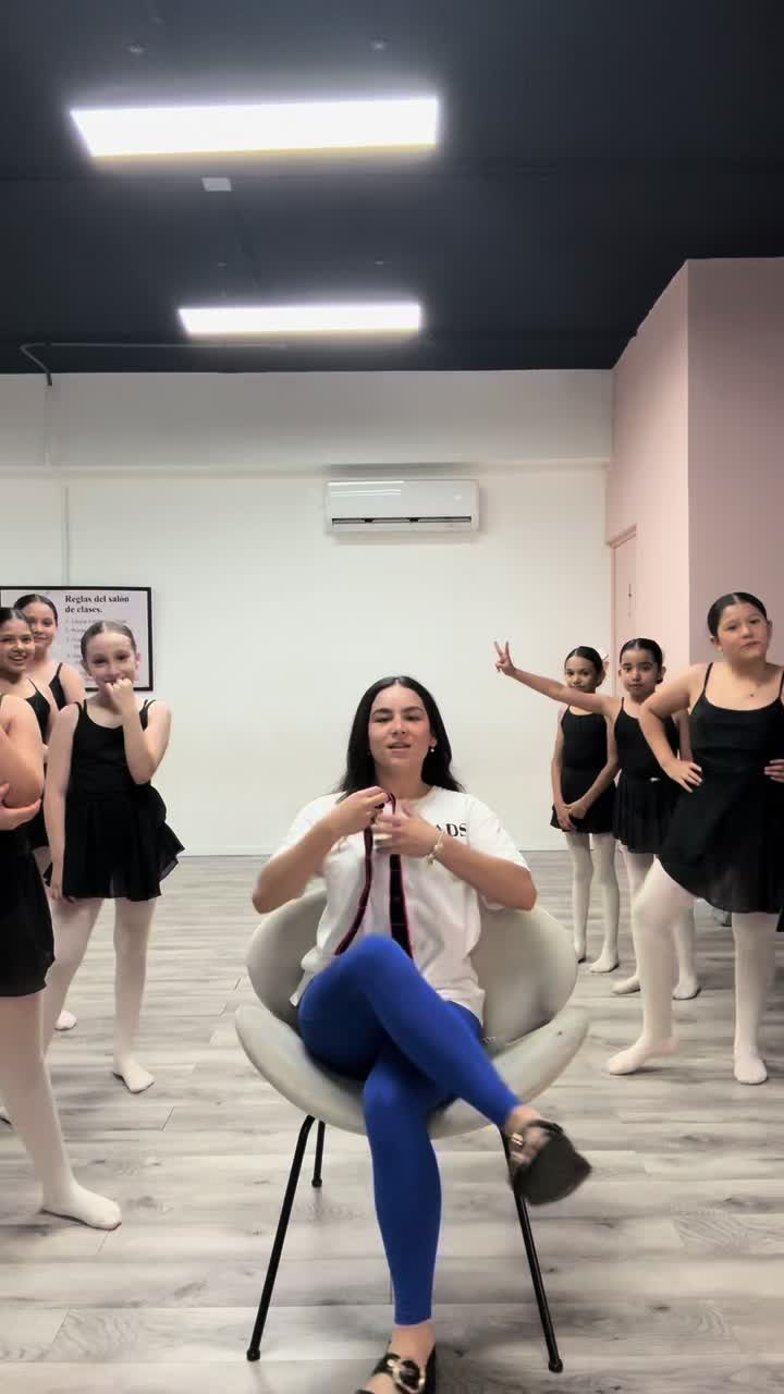 @Adamari Escamilla