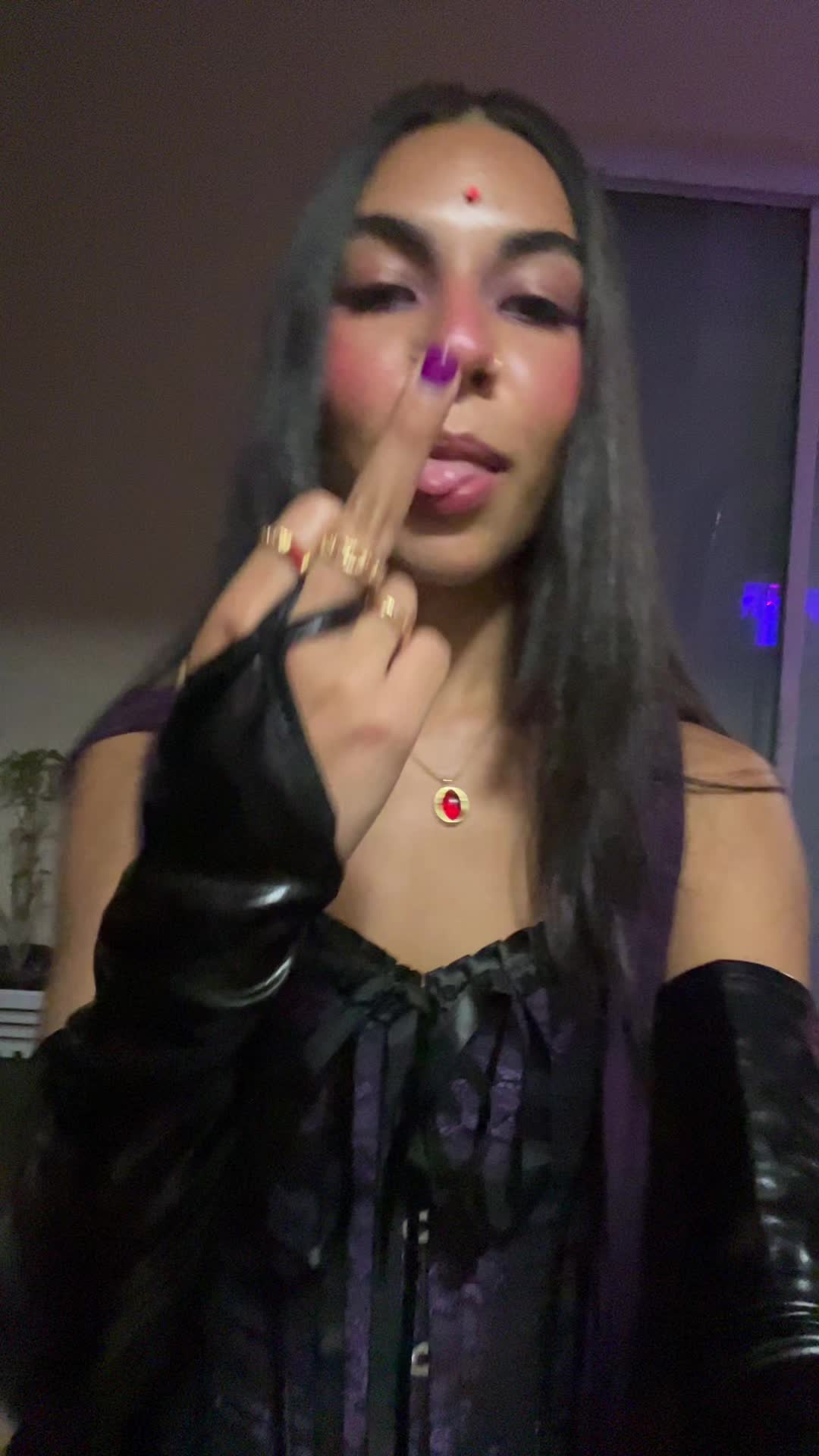 @d