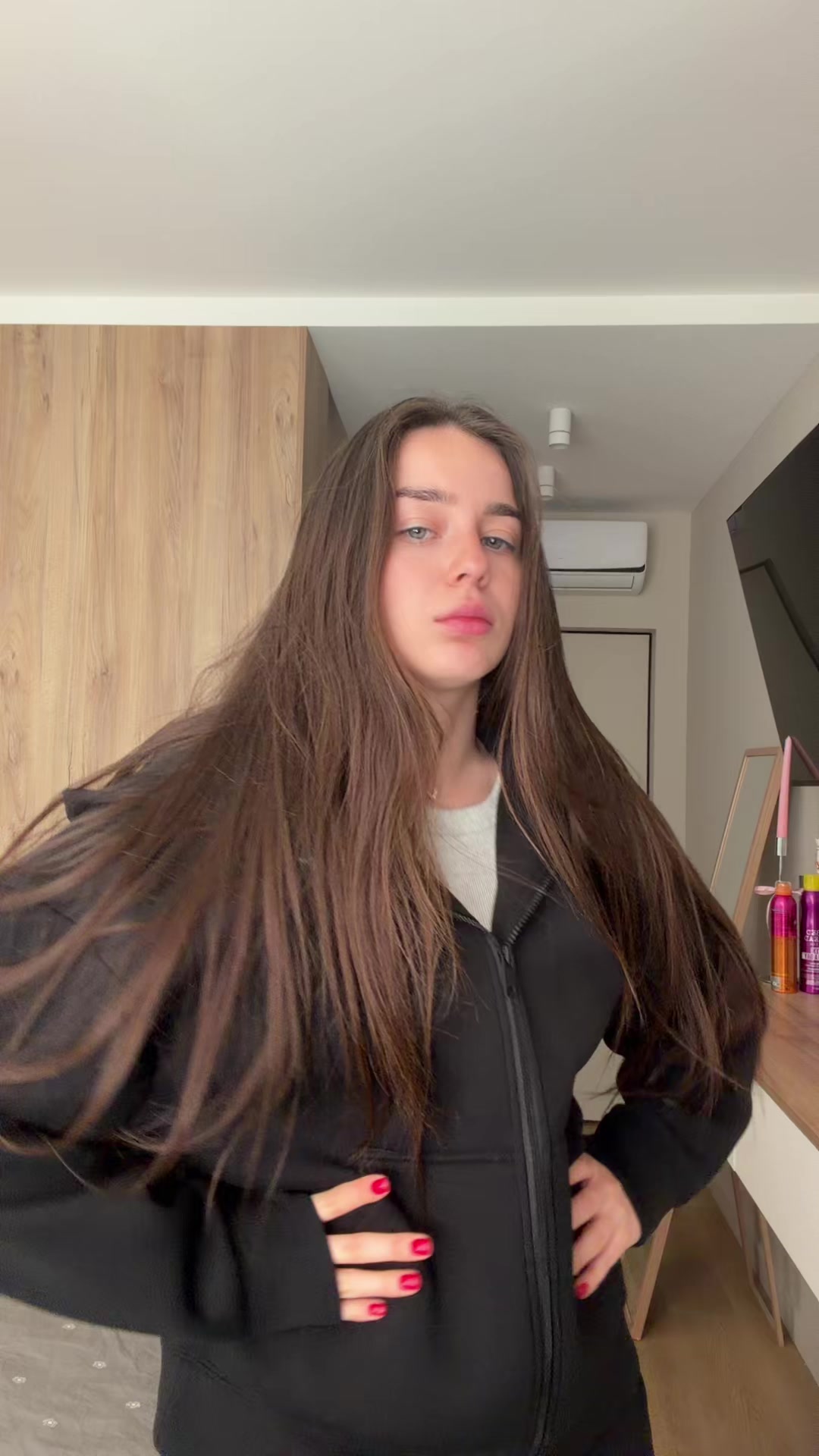 @Violetta___