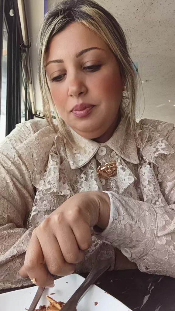 @In&egrave;s dridi