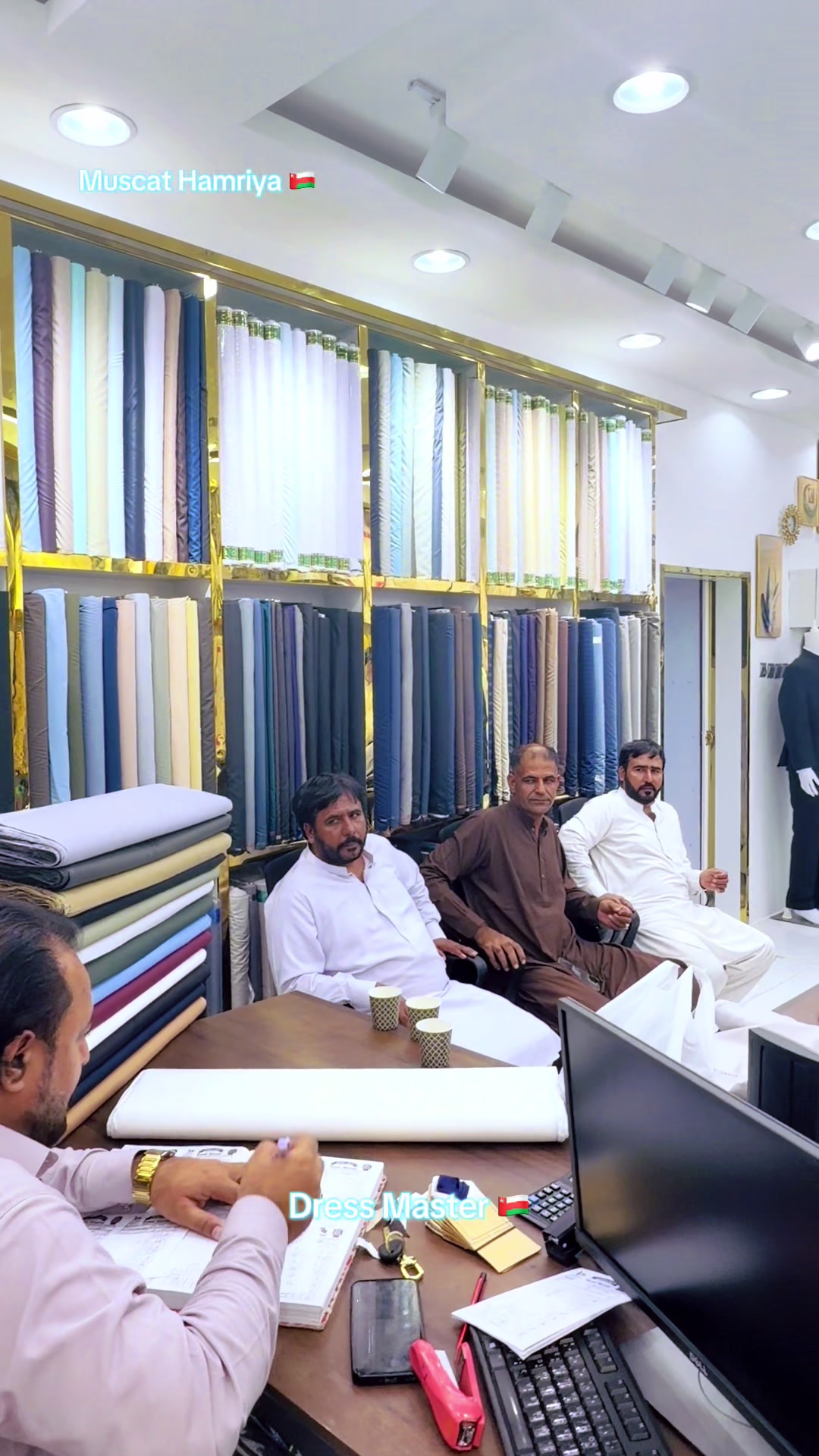 @Dress Master