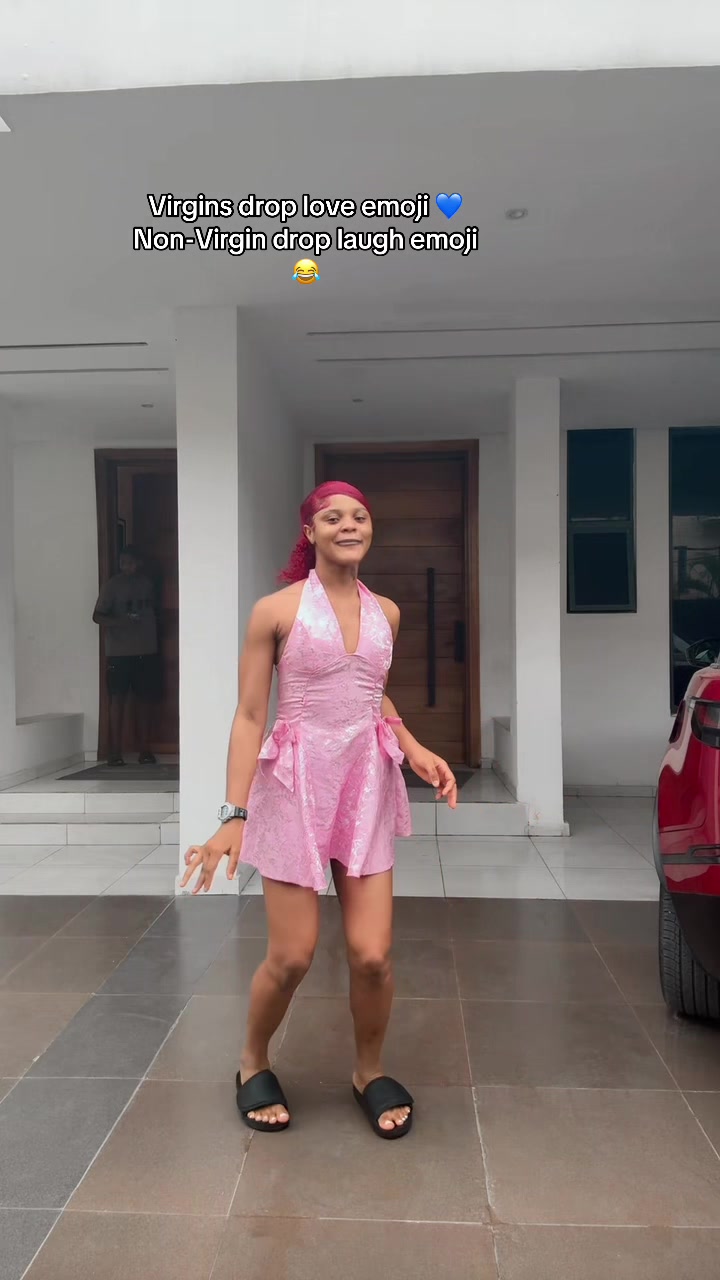 @afroblueries