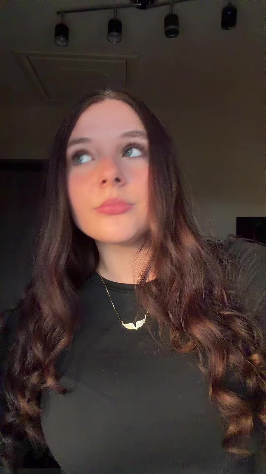 @annaᥫ᭡