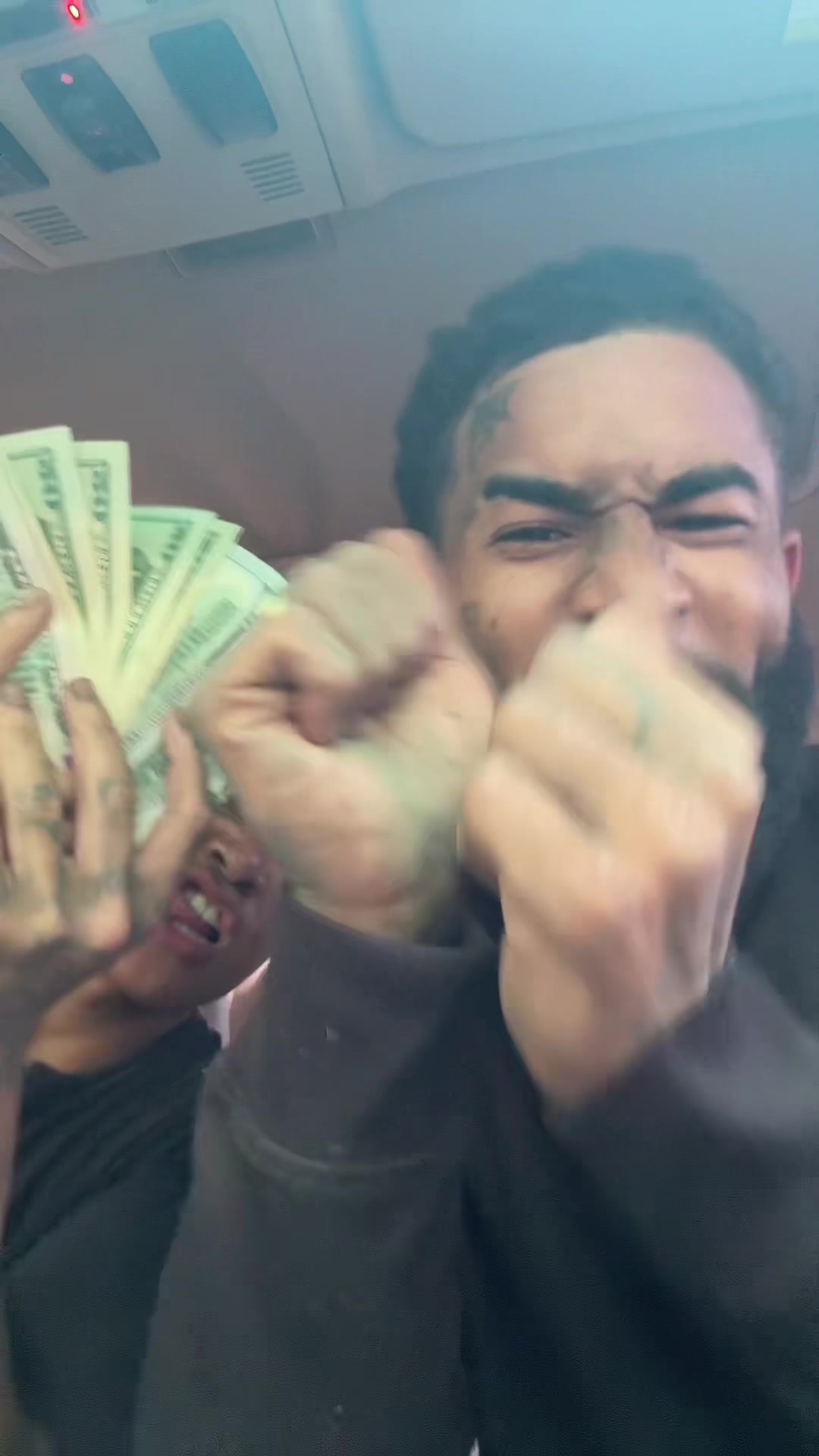@V1hunnid