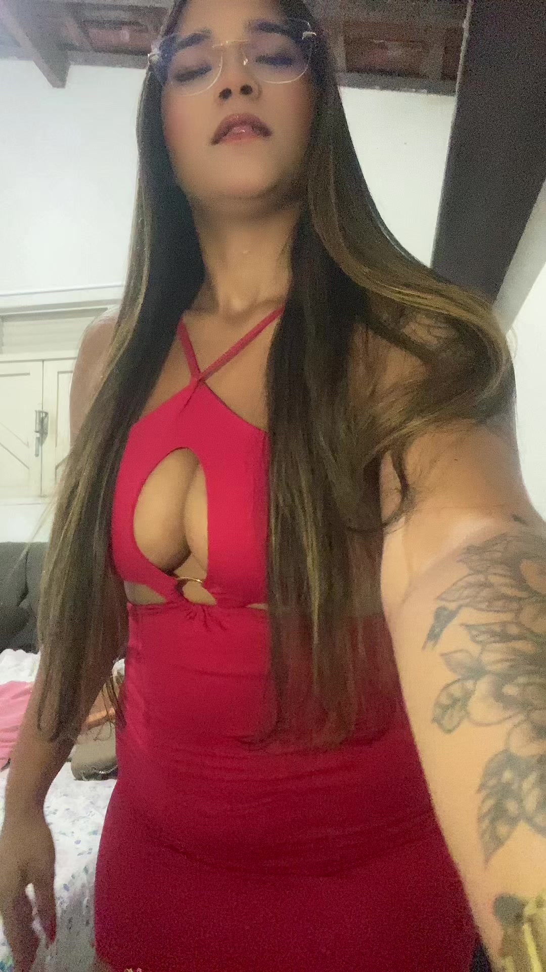 @hellen_larissa