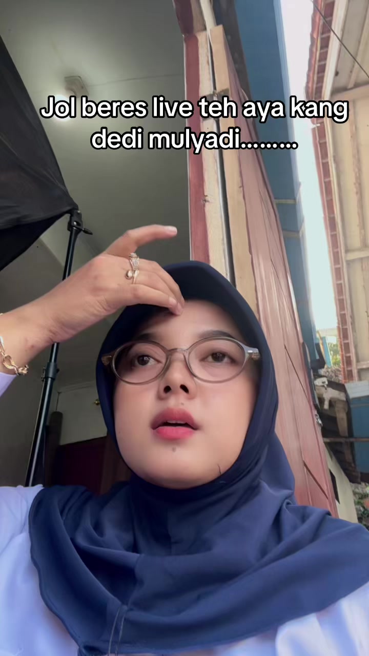 @Dewiigg