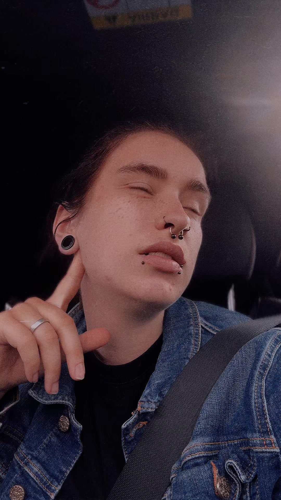 @Mäx