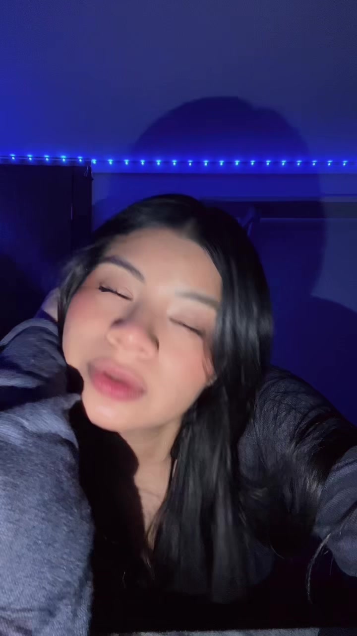 @Adi🎀