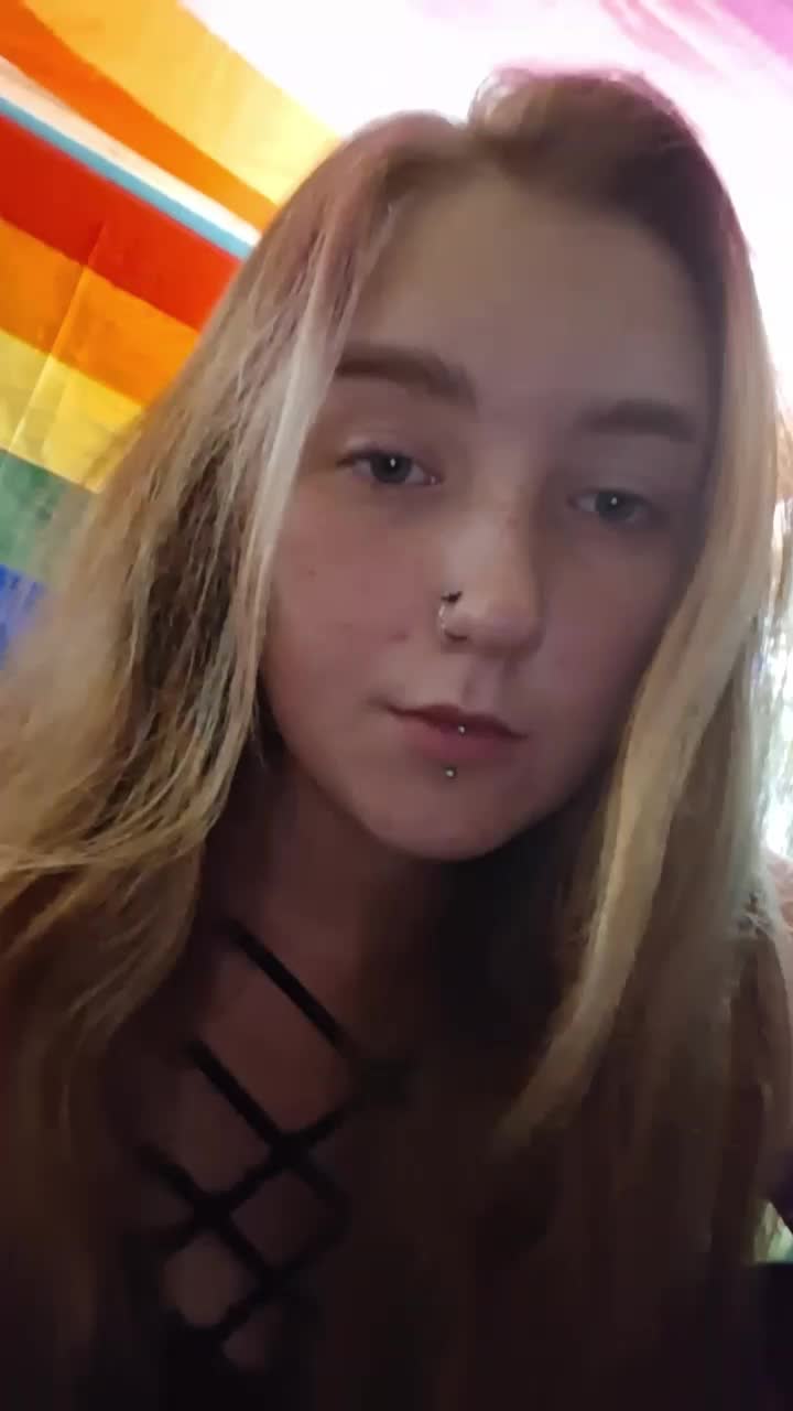 @AlexisKaye