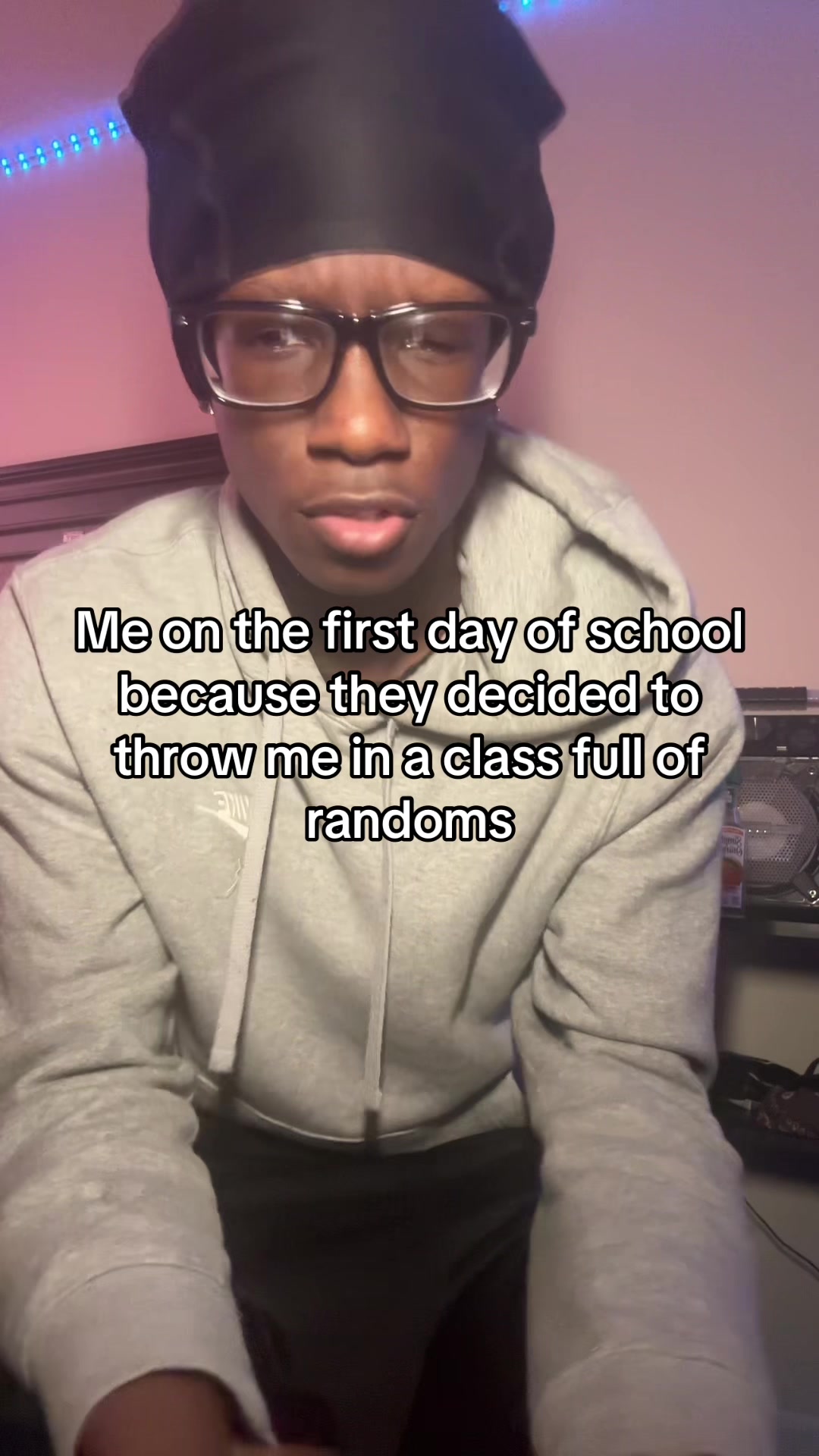 @⃟