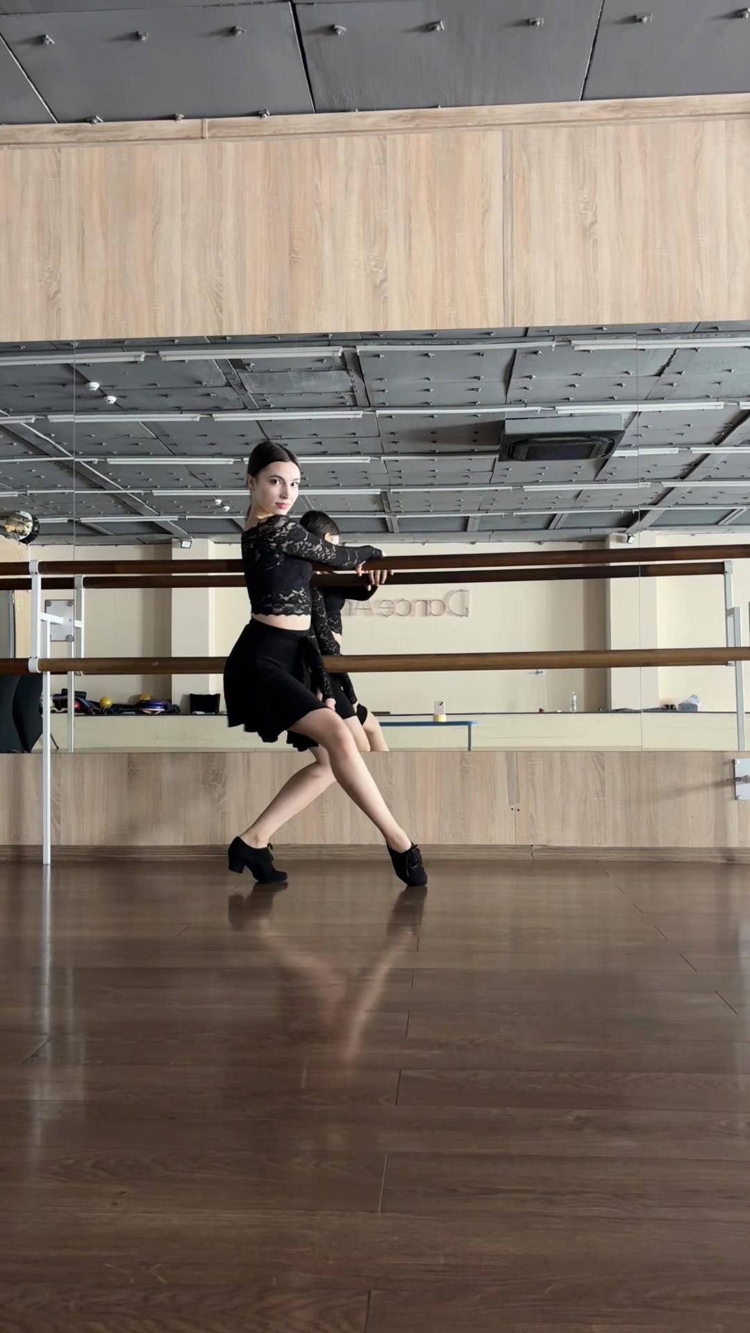 @dance_lena