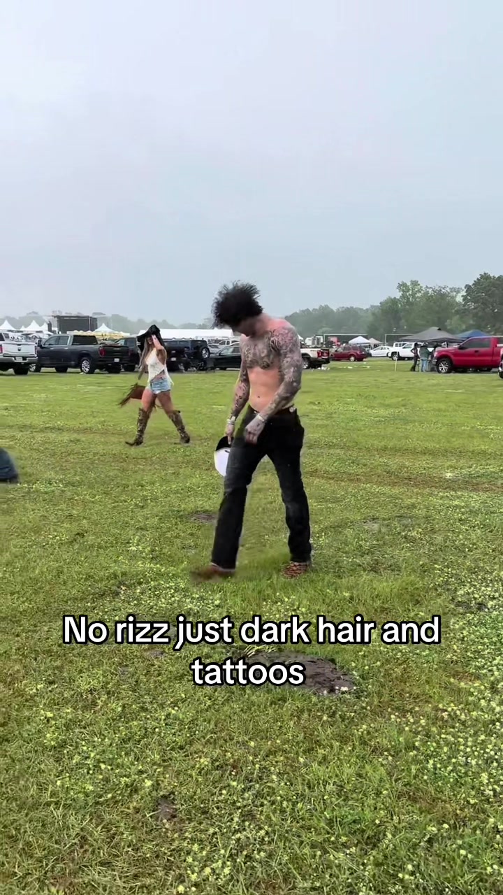 @Axel Sebastian