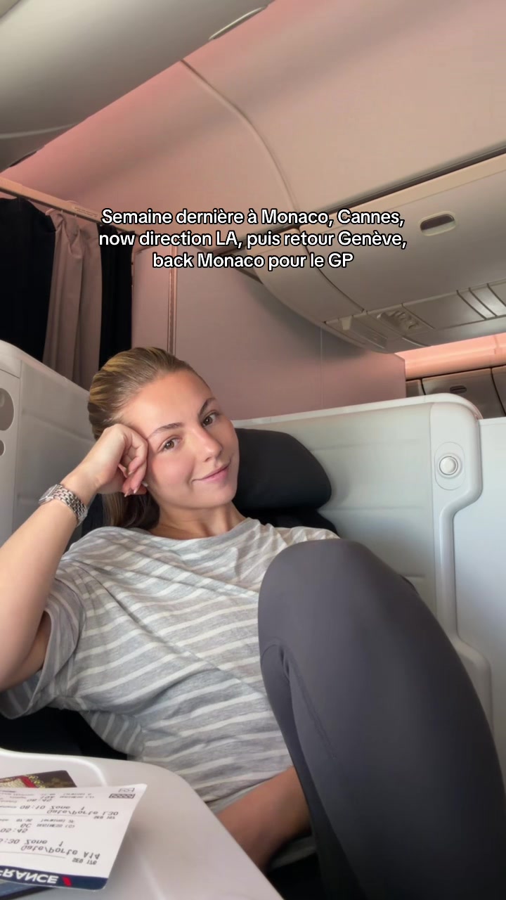 @Juliahlrr