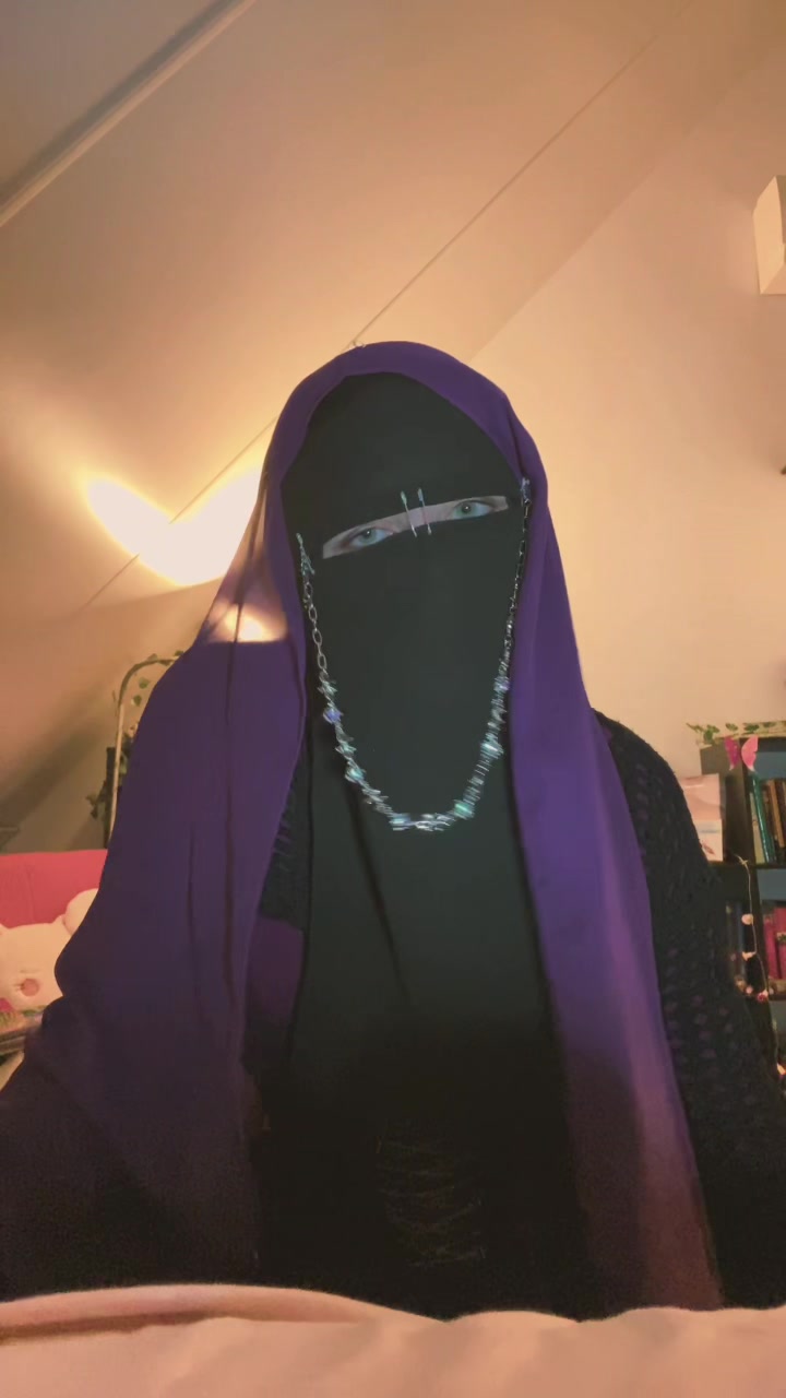 @screaming.into.the.voidd