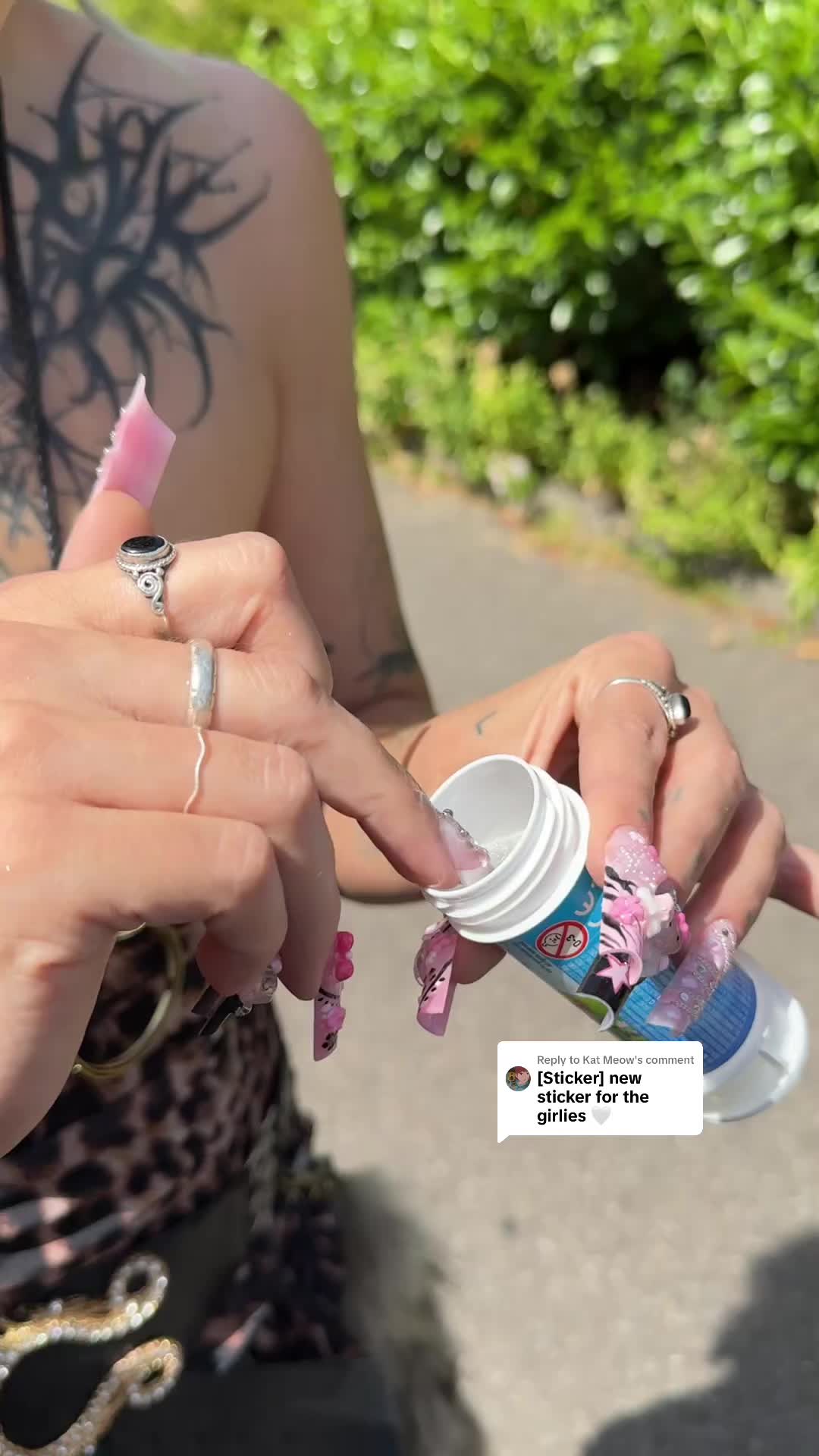 @Vivi | Nail Artist | Stuttgart